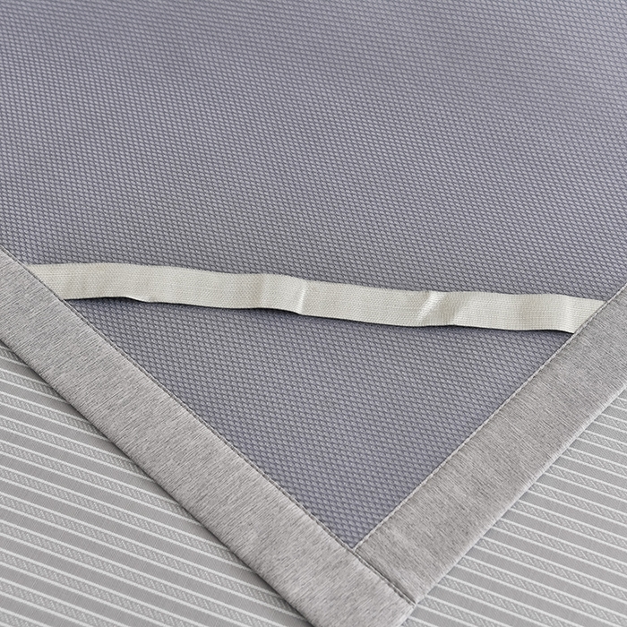 91家纺网 家纺一手货源 找家纺 小牛席业 2026新款经典条纹熊猫凉感冰丝席凉席席子 系列 灰色