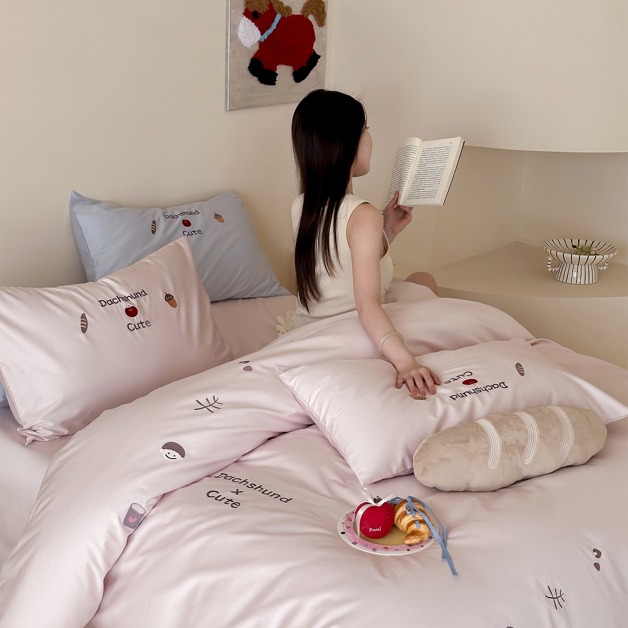 91家纺网 家纺一手货源 找家纺 （总）极简 2026新款100S长绒棉刺绣四件套-趣味人生系列（模特版）