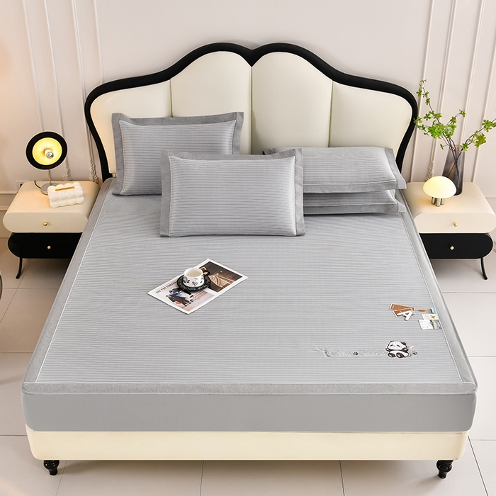 91家纺网 家纺一手货源 找家纺 （总）小牛席业 2026新款PE经典条纹-熊猫冰丝席（床笠款）