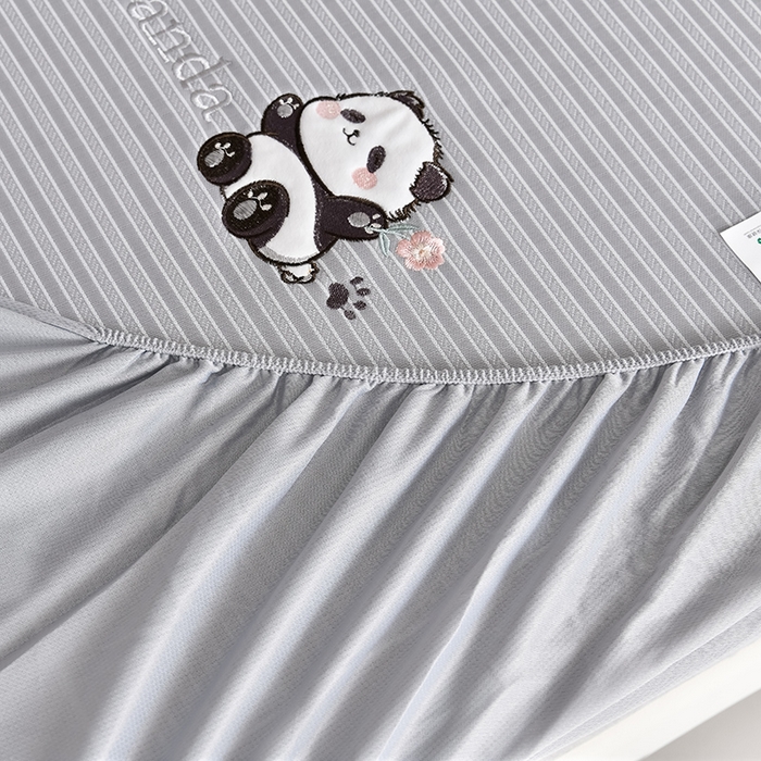 91家纺网 家纺一手货源 找家纺 小牛席业 2026新款PE经典条纹-熊猫冰丝席（床笠款） 灰色