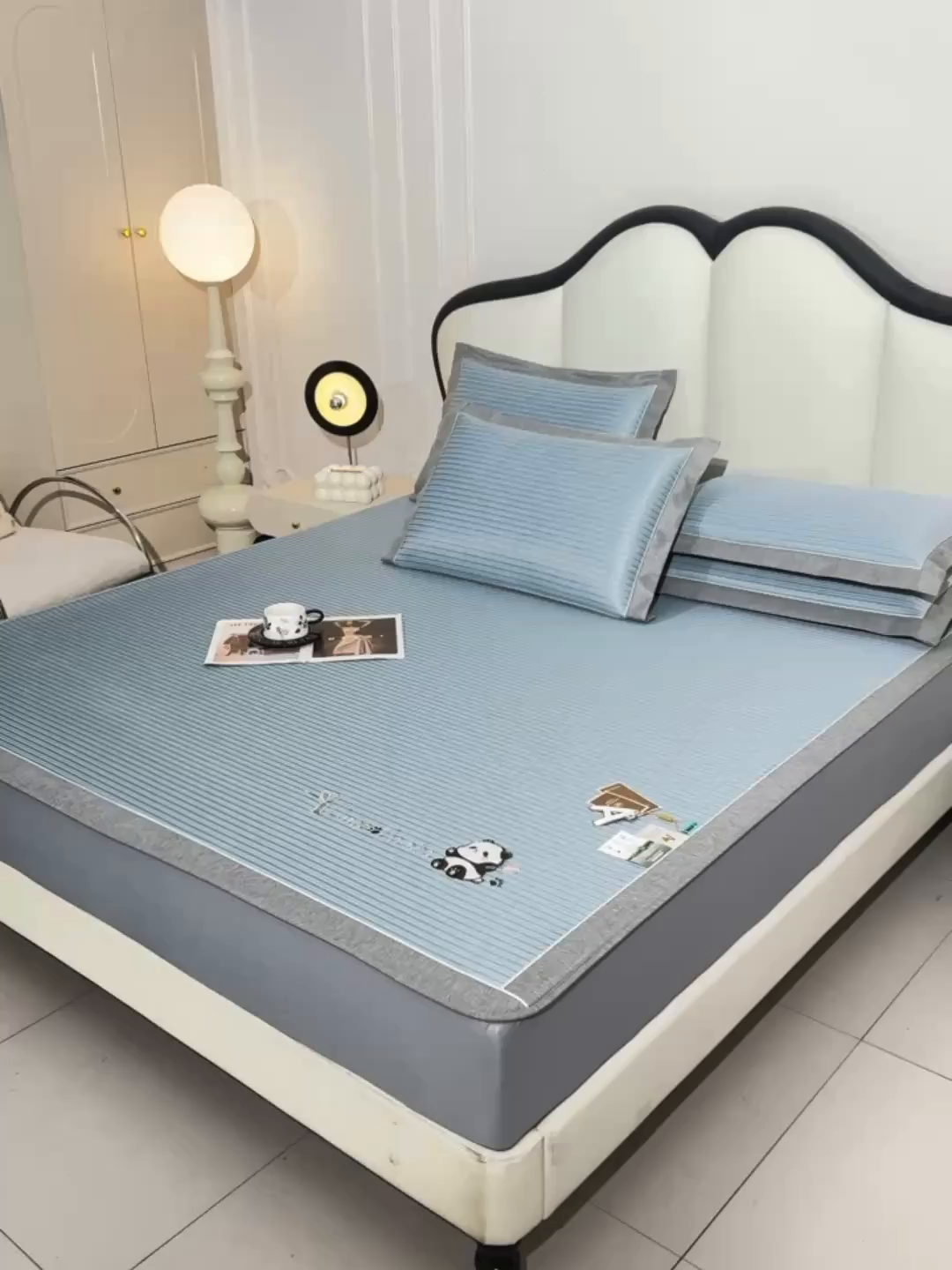 91家纺网 家纺一手货源 找家纺 小牛席业 2026新款PE经典条纹-熊猫冰丝席（床笠款） 蓝色