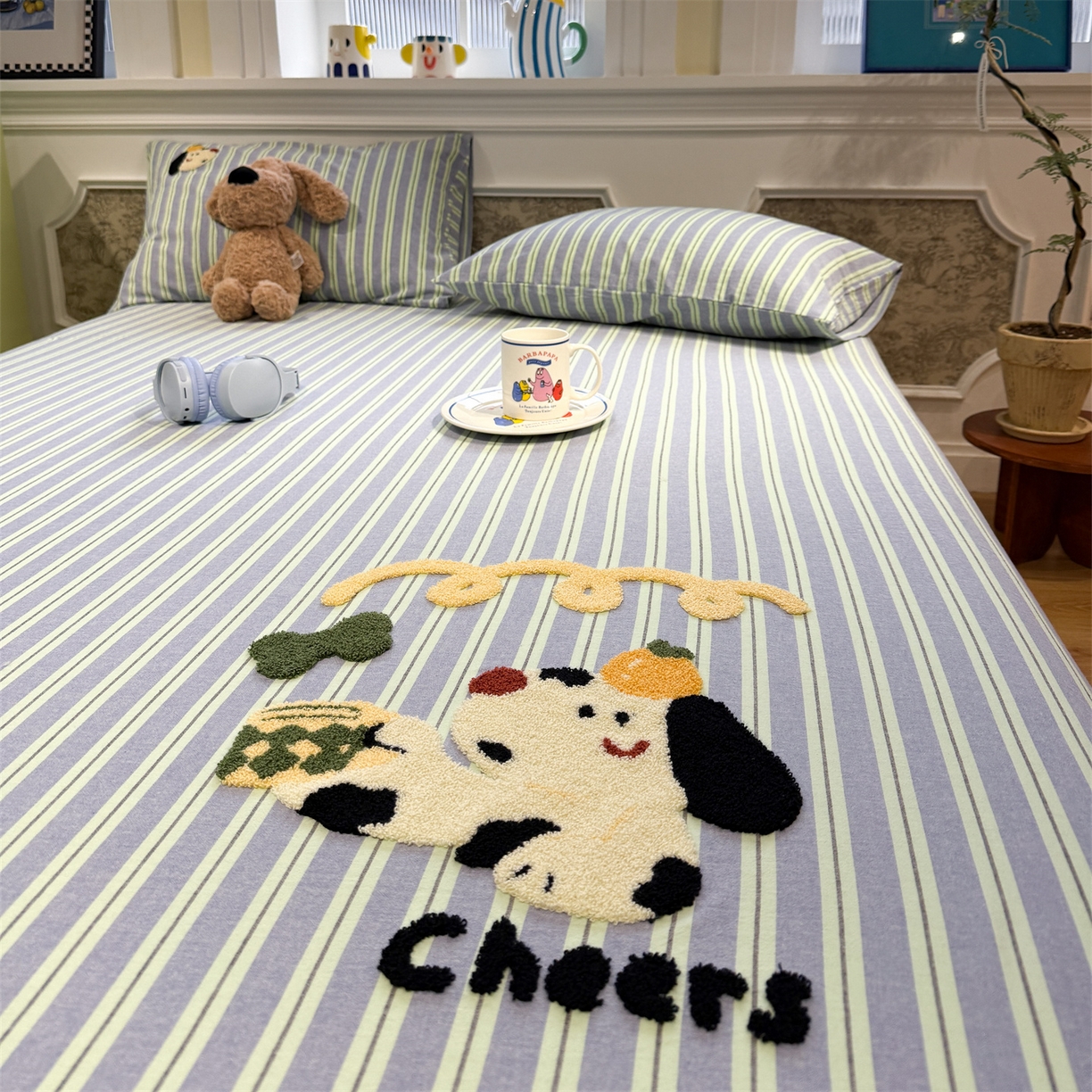 91家纺网 家纺一手货源 找家纺 珺柔家纺 2026新款色织全棉水洗棉毛巾绣床笠 干杯小狗