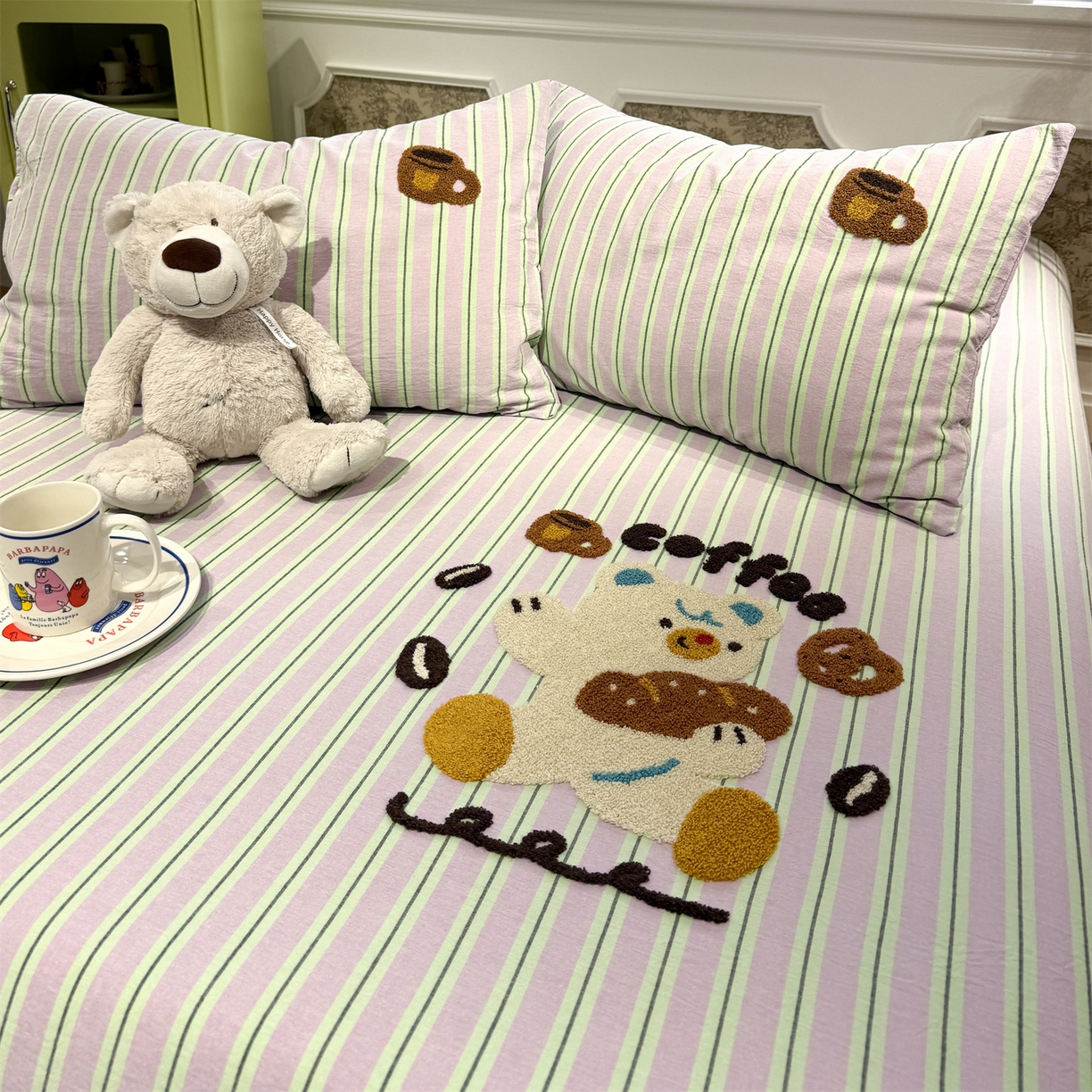 91家纺网 家纺一手货源 找家纺 珺柔家纺 2026新款色织全棉水洗棉毛巾绣床笠 小熊下午茶