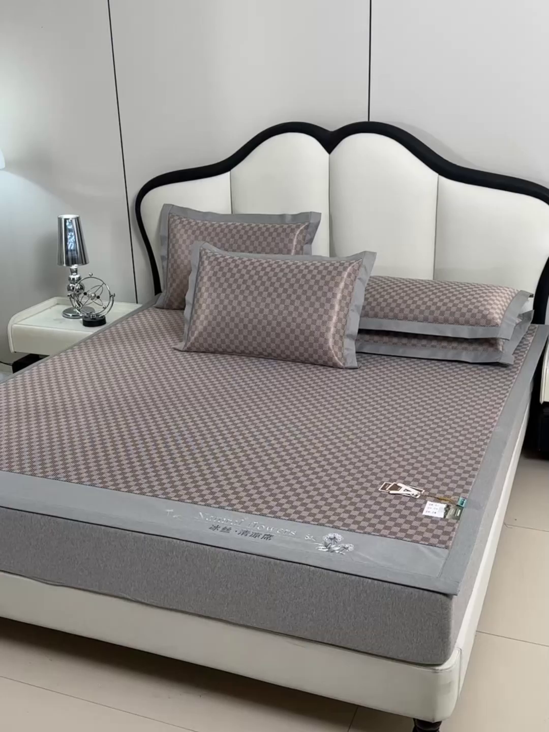 91家纺网 家纺一手货源 找家纺 小牛席业 2026新款棋盘格-冰丝清凉席凉席席子系列 棋盘格-冰丝清凉席（咖色）