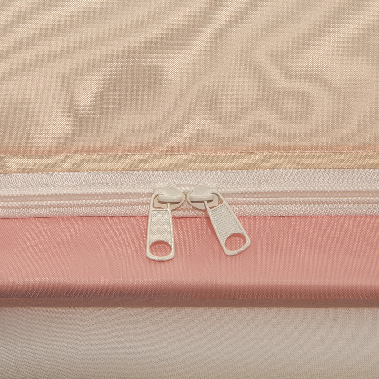 91家纺网 家纺一手货源 找家纺 艺利轩蚊帐 2026新款围栏级防摔U型三开门蚊帐 樱花粉