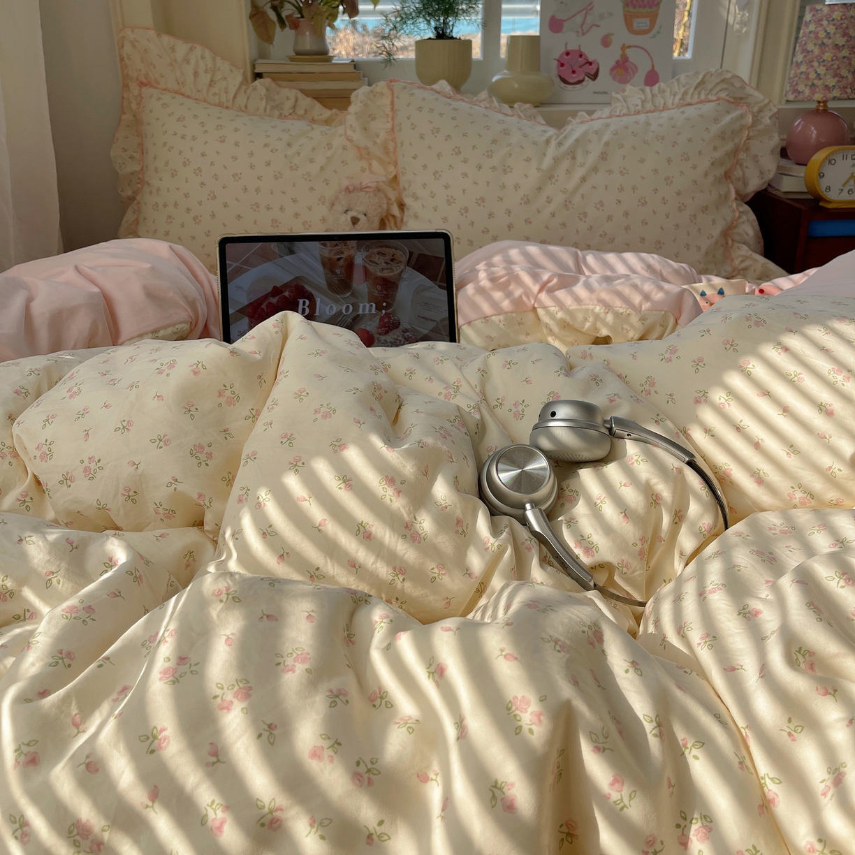 91家纺网 家纺一手货源 找家纺 轻奢坊 2026春夏新款水洗棉密拷花边四件套-春日 春日-碎花粉