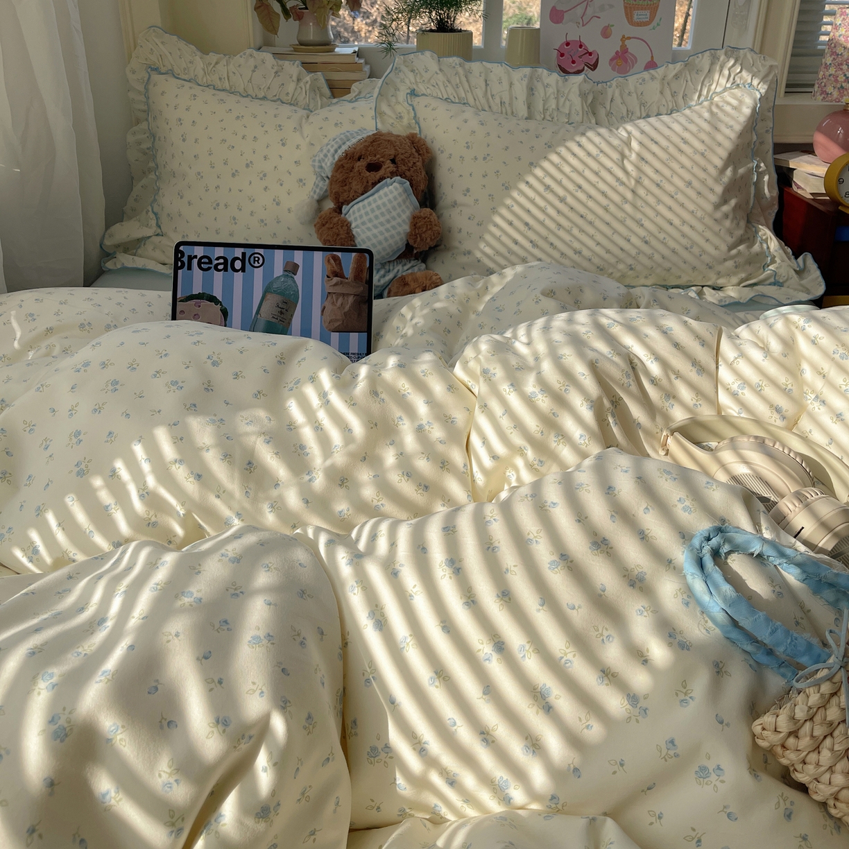 91家纺网 家纺一手货源 找家纺 轻奢坊 2026春夏新款水洗棉密拷花边四件套-春日 春日-小花蓝