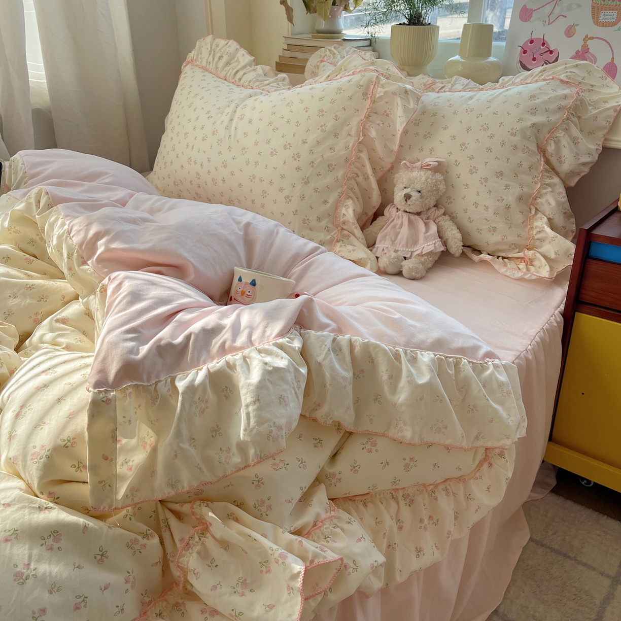 91家纺网 家纺一手货源 找家纺 轻奢坊 2026春夏新款水洗棉密拷花边四件套-春日 春日-碎花粉