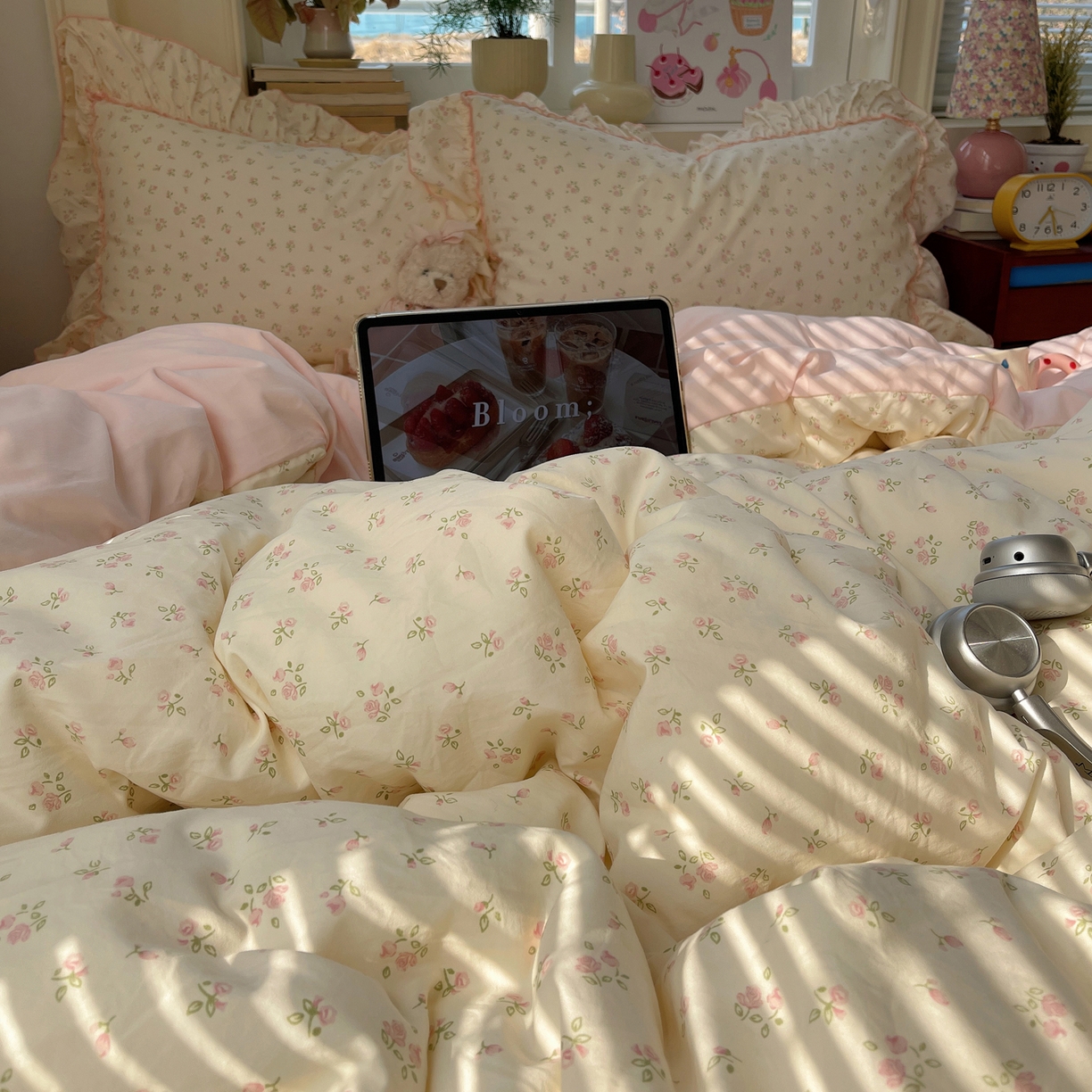 91家纺网 家纺一手货源 找家纺 轻奢坊 2026春夏新款水洗棉密拷花边四件套-春日 春日-碎花粉