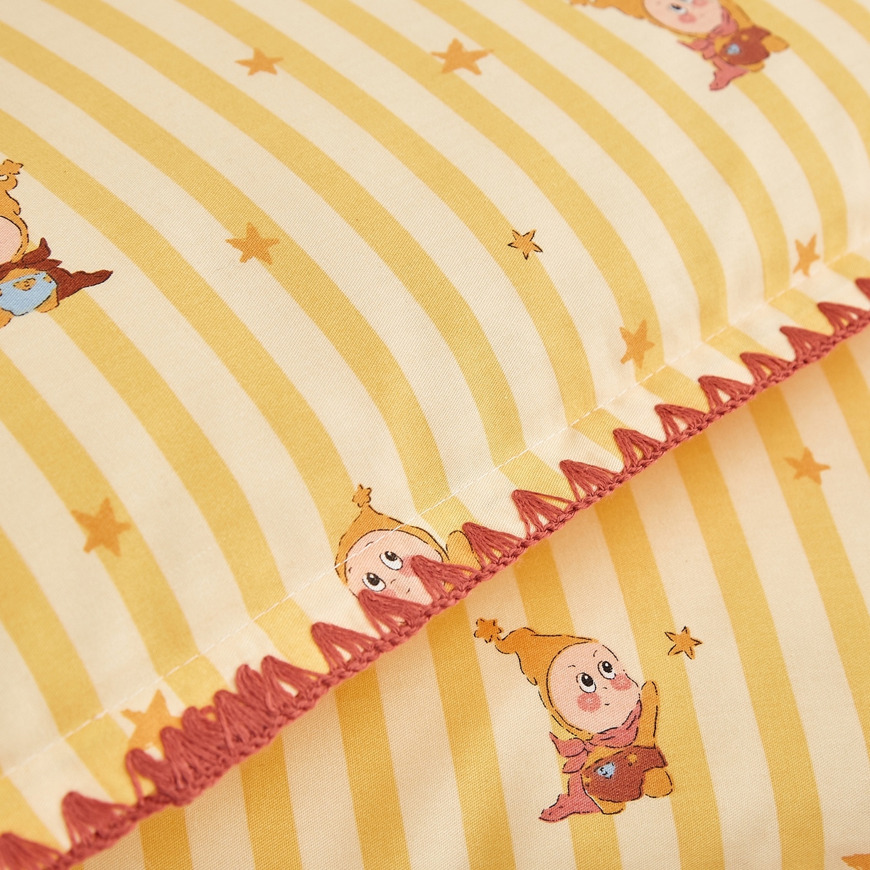 91家纺网 家纺一手货源 找家纺 小桃姐家纺 2026新款全棉纯棉贝壳边三角针单枕套双层纱枕套单件儿童枕套 可爱星星人