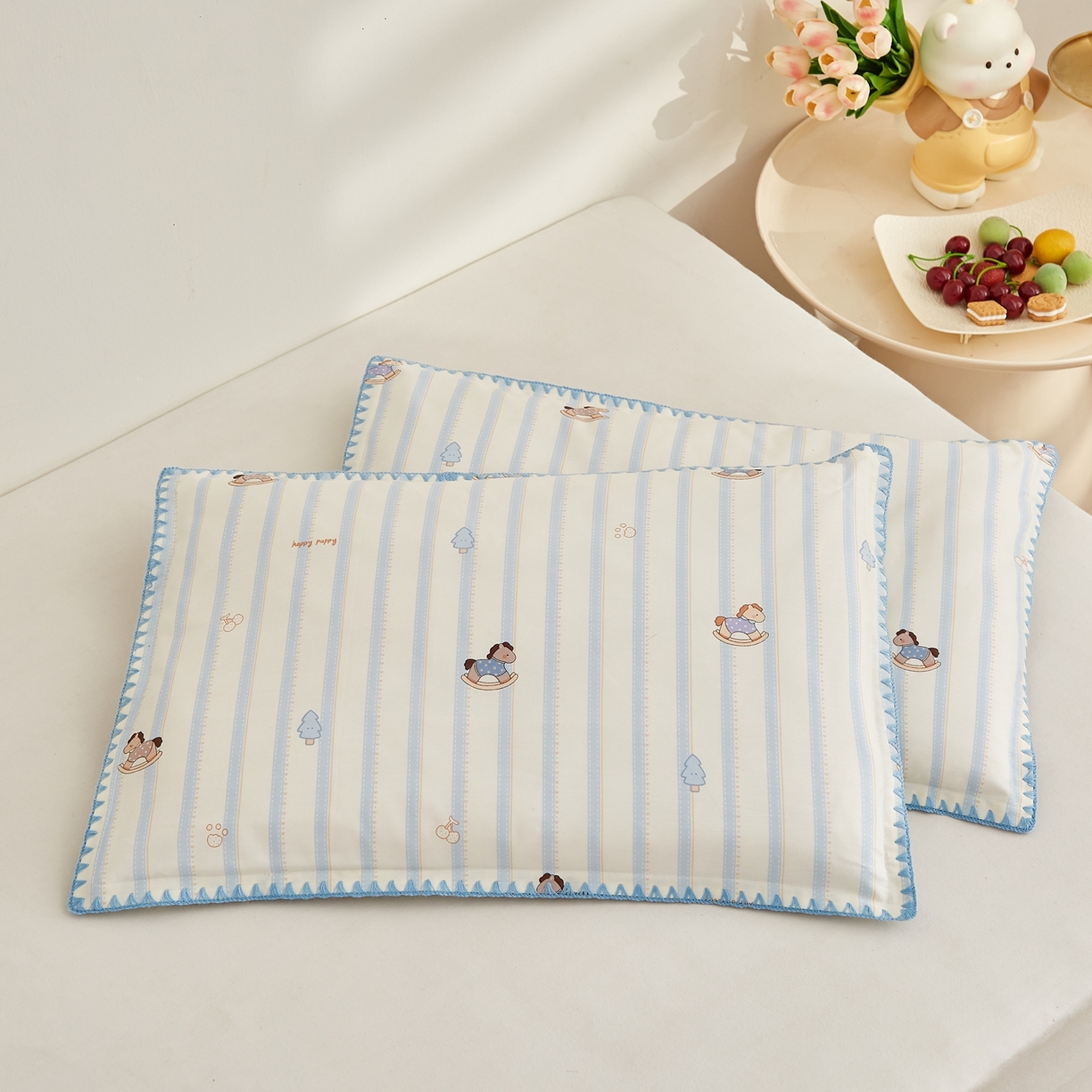 91家纺网 家纺一手货源 找家纺 小桃姐家纺 2026新款全棉纯棉贝壳边三角针单枕套双层纱枕套单件儿童枕套 萌趣木马