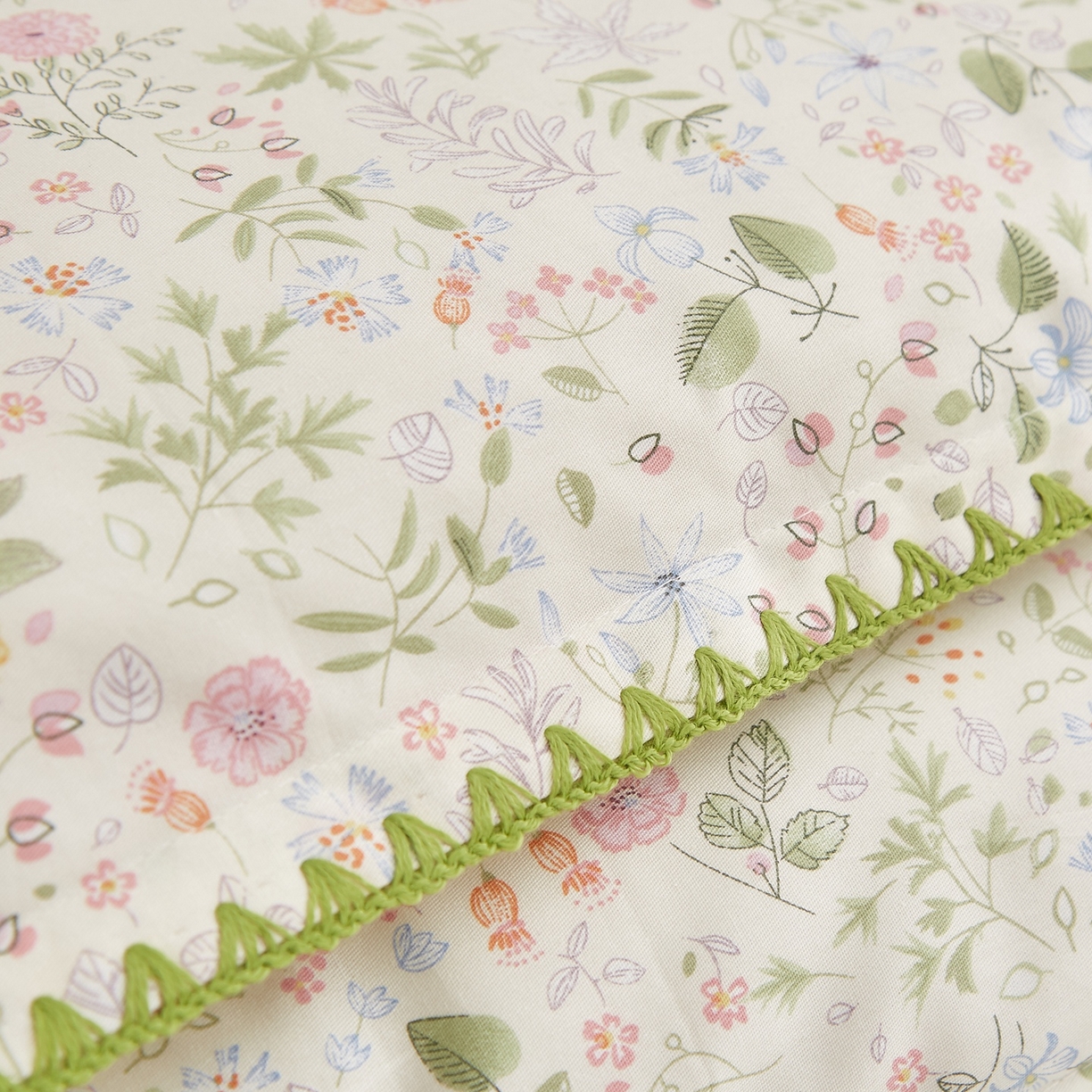 91家纺网 家纺一手货源 找家纺 小桃姐家纺 2026新款全棉纯棉贝壳边三角针单枕套双层纱枕套单件儿童枕套 绿意盎然