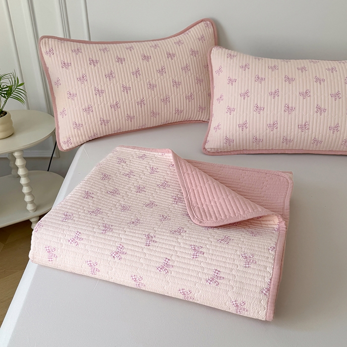 91家纺网 家纺一手货源 找家纺 卢赛尔 2026新款木棉床盖三件套四件套软床垫-四季款 蝴蝶结粉