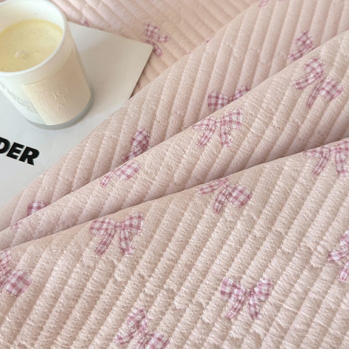 91家纺网 家纺一手货源 找家纺 卢赛尔 2026新款木棉床盖三件套四件套软床垫-四季款 蝴蝶结粉