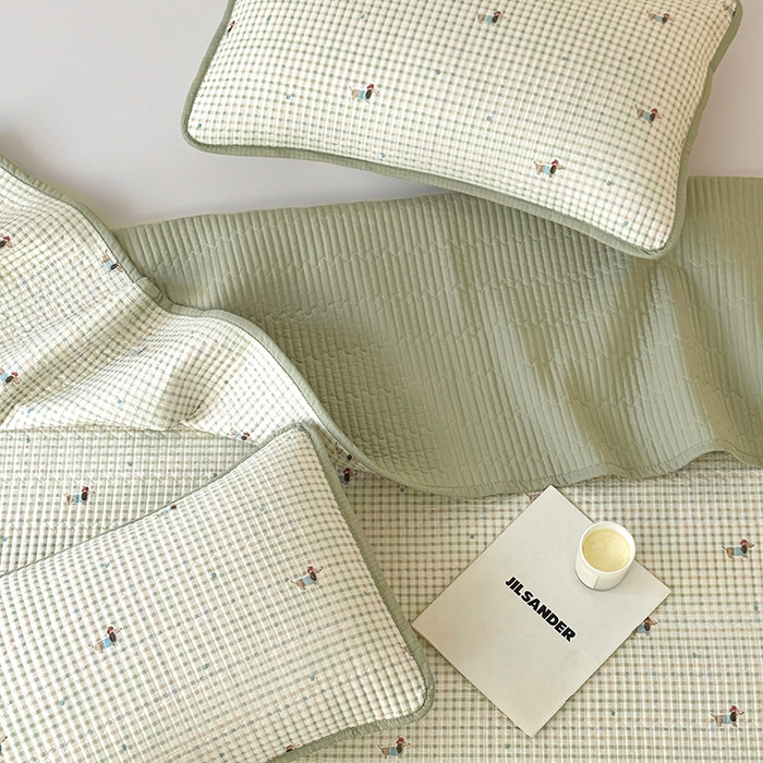 91家纺网 家纺一手货源 找家纺 卢赛尔 2026新款木棉床盖三件套四件套软床垫-四季款 腊肠狗