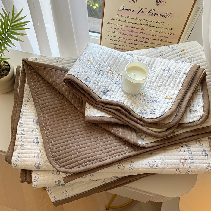 91家纺网 家纺一手货源 找家纺 卢赛尔 2026新款木棉床盖三件套四件套软床垫-四季款 汽车总动员