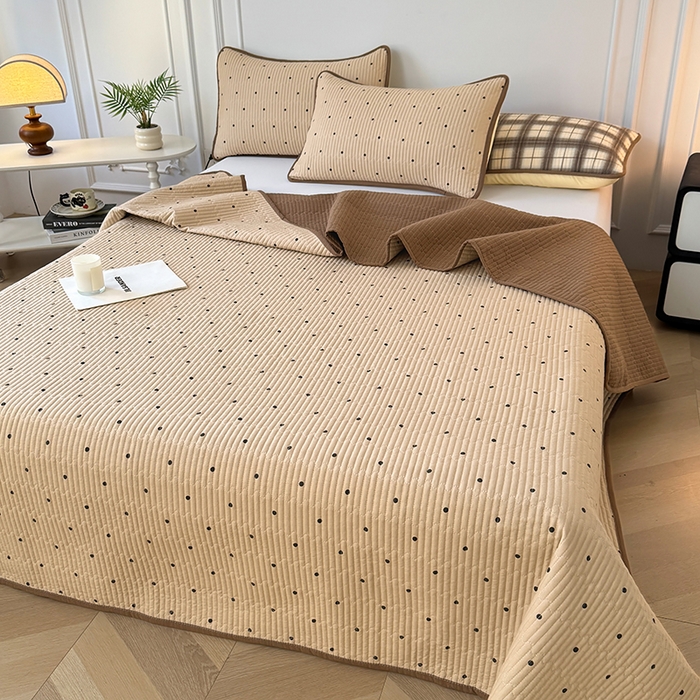 91家纺网 家纺一手货源 找家纺 卢赛尔 2026新款木棉床盖三件套四件套软床垫-四季款 点点爱