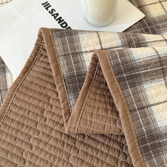 91家纺网 家纺一手货源 找家纺 卢赛尔 2026新款木棉床盖三件套四件套软床垫-四季款 格韵