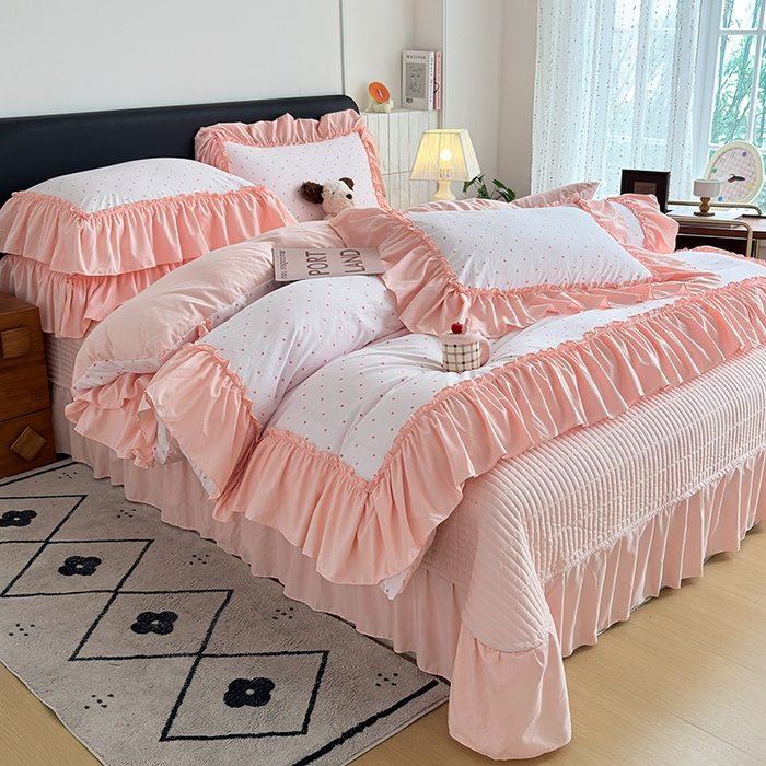 91家纺网 家纺一手货源 找家纺 2026 铠畅新款韩系古法韩国水洗棉仿棉云感棉法式浪漫大花边床盖四件套 粉雾波点