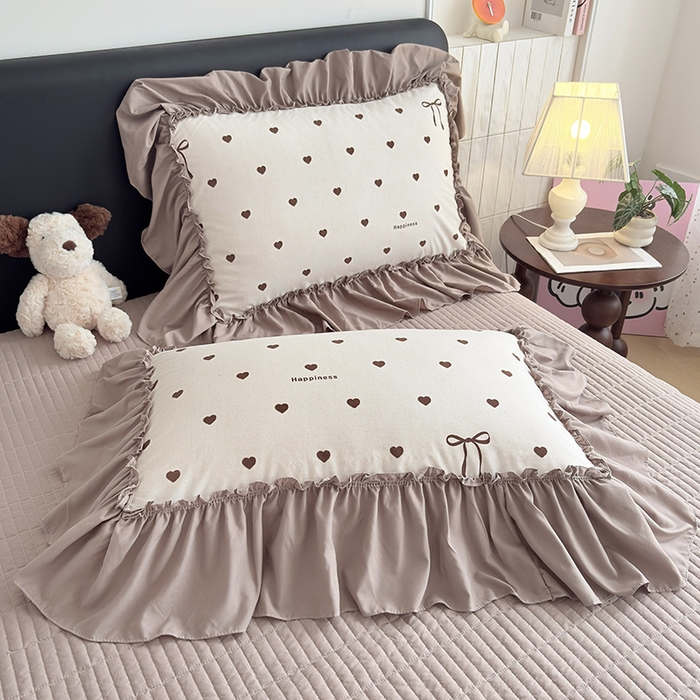 91家纺网 家纺一手货源 找家纺 2026 铠畅新款韩系古法韩国水洗棉仿棉云感棉法式浪漫大花边床盖四件套 咖调爱心