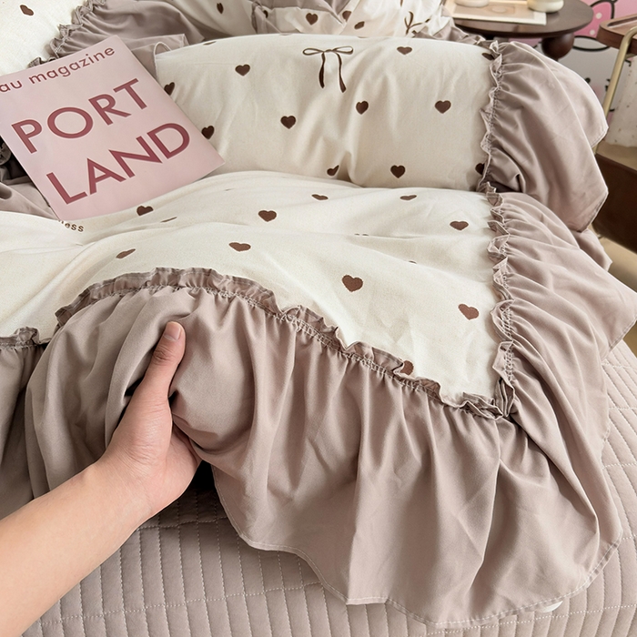 91家纺网 家纺一手货源 找家纺 2026 铠畅新款韩系古法韩国水洗棉仿棉云感棉法式浪漫大花边床盖四件套 咖调爱心