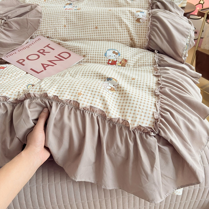 91家纺网 家纺一手货源 找家纺 2026 铠畅新款韩系古法韩国水洗棉仿棉云感棉法式浪漫大花边床盖四件套 奶咖kt