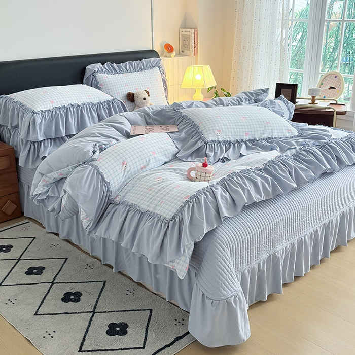 91家纺网 家纺一手货源 找家纺 2026 铠畅新款韩系古法韩国水洗棉仿棉云感棉法式浪漫大花边床盖四件套 奶蓝kt