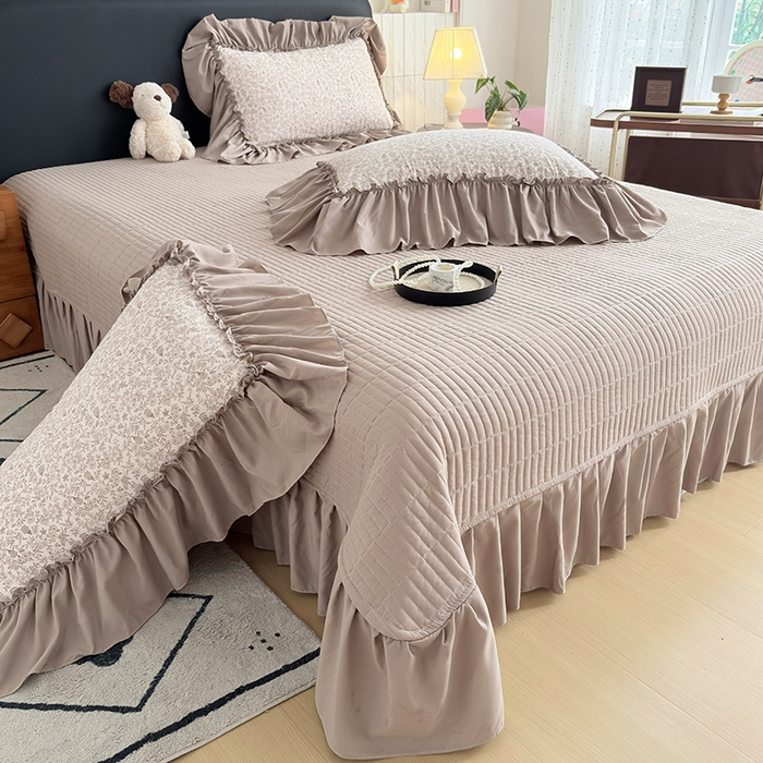 91家纺网 家纺一手货源 找家纺 2026 铠畅新款韩系古法韩国水洗棉仿棉云感棉法式浪漫大花边床盖四件套 森系花眠