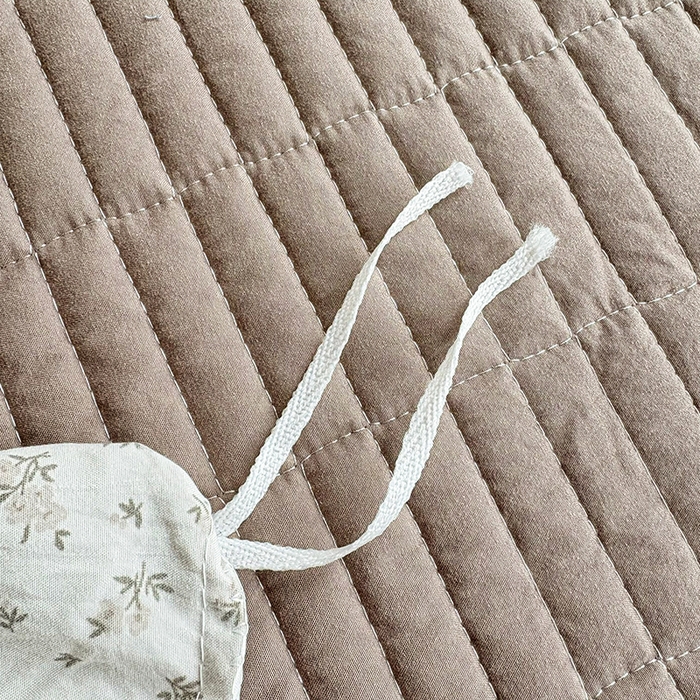 91家纺网 家纺一手货源 找家纺 2026 铠畅新款韩系古法韩国水洗棉仿棉云感棉法式浪漫大花边床盖四件套 兔小姐