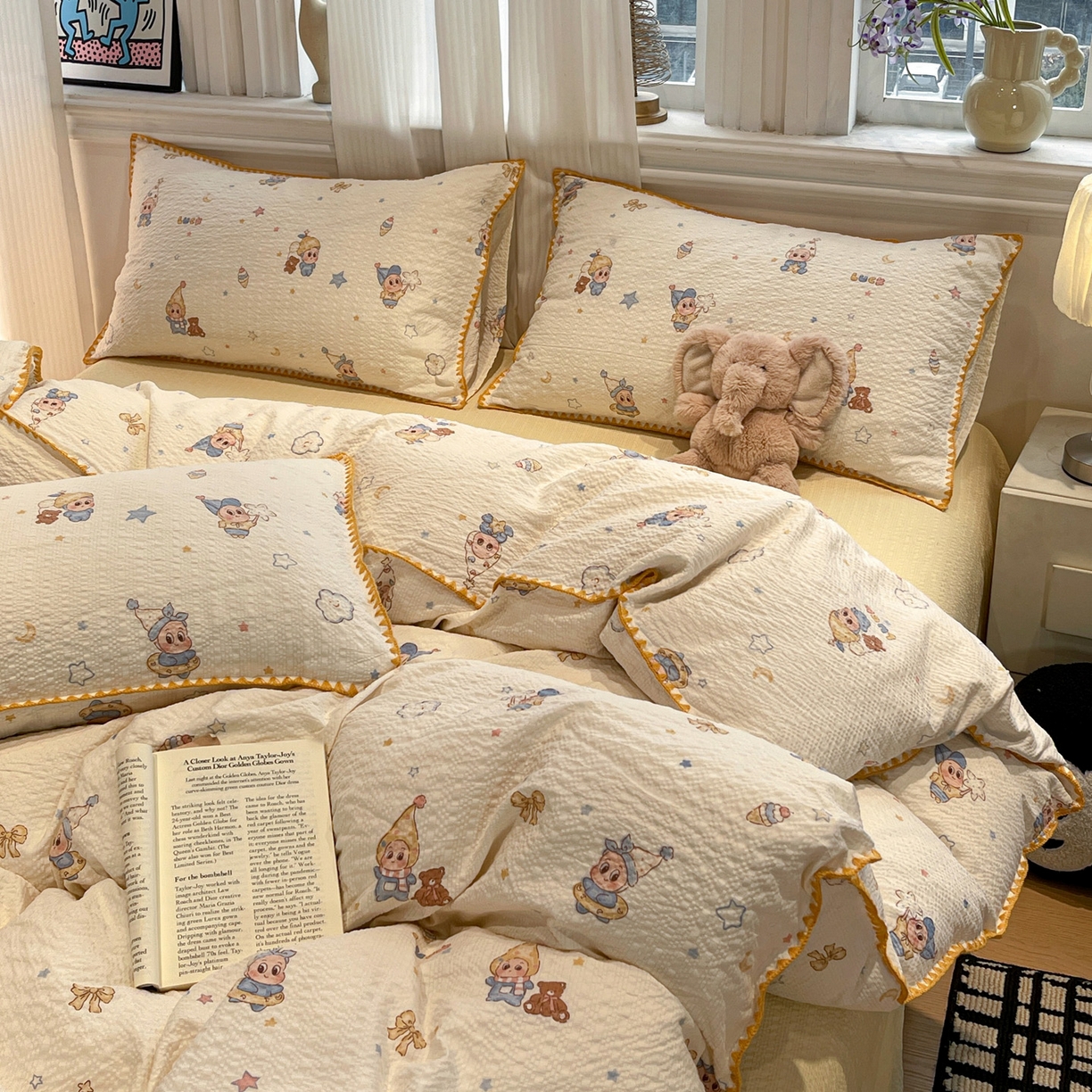 91家纺网 家纺一手货源 找家纺 一比一家纺 2026新款云感泡芙棉小清新印花贝壳边四件套 摇摇星人