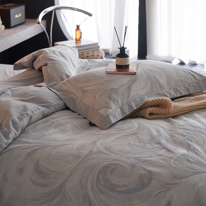 91家纺网 家纺一手货源 找家纺 宜代光年 2026新款亚麻大提花贡缎磨毛（拼角款）四件套系列 云千-鲜蓝