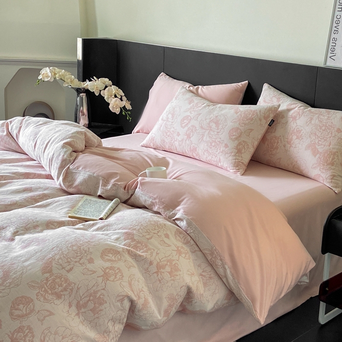 91家纺网 家纺一手货源 找家纺 宜代光年 2026新款全棉纯棉60S水洗棉三层纱色织提花四件套系列（经典保留花型） 牡丹-粉