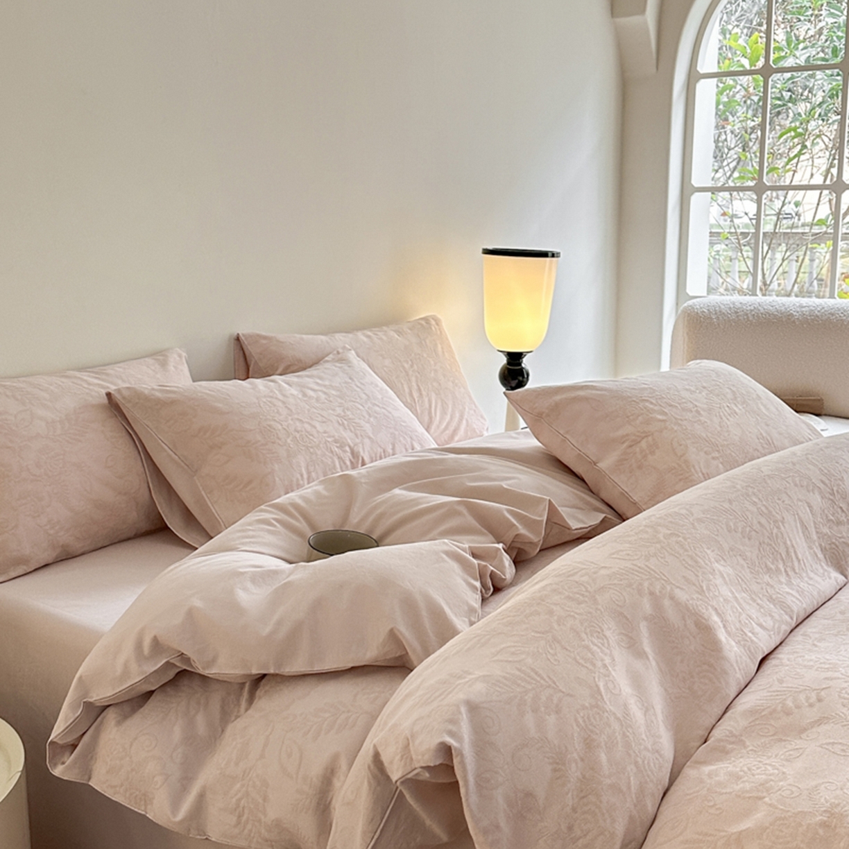 91家纺网 家纺一手货源 找家纺 宜代光年 2026新款全棉纯棉60S水洗棉三层纱色织提花四件套系列（经典保留花型） 海棠