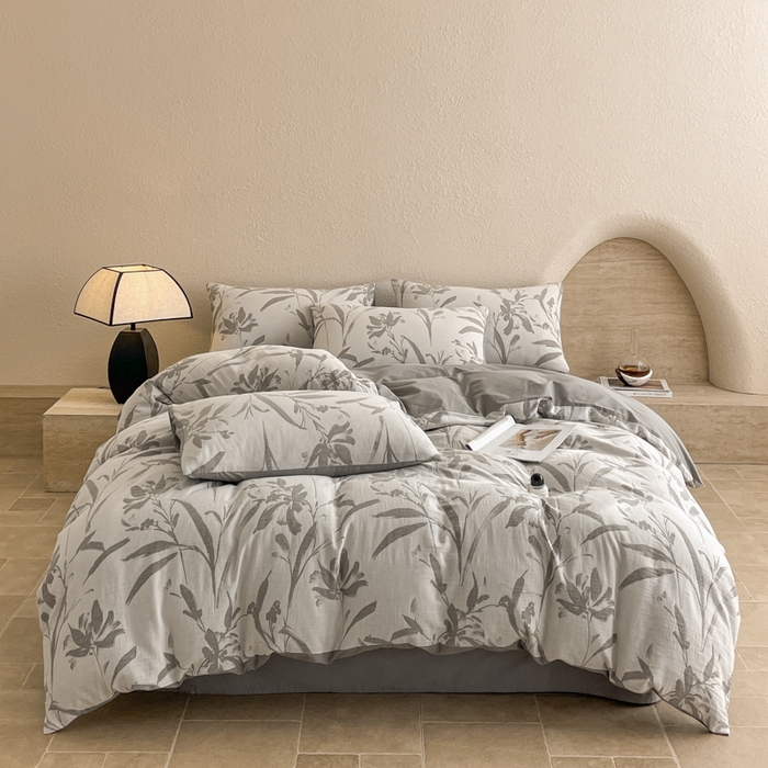 91家纺网 家纺一手货源 找家纺 宜代光年 2026新款全棉纯棉60S水洗棉三层纱色织提花四件套系列（经典保留花型） 林逾静-灰