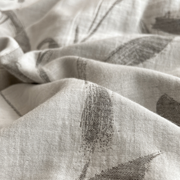 91家纺网 家纺一手货源 找家纺 宜代光年 2026新款全棉纯棉60S水洗棉三层纱色织提花四件套系列（经典保留花型） 林逾静-灰