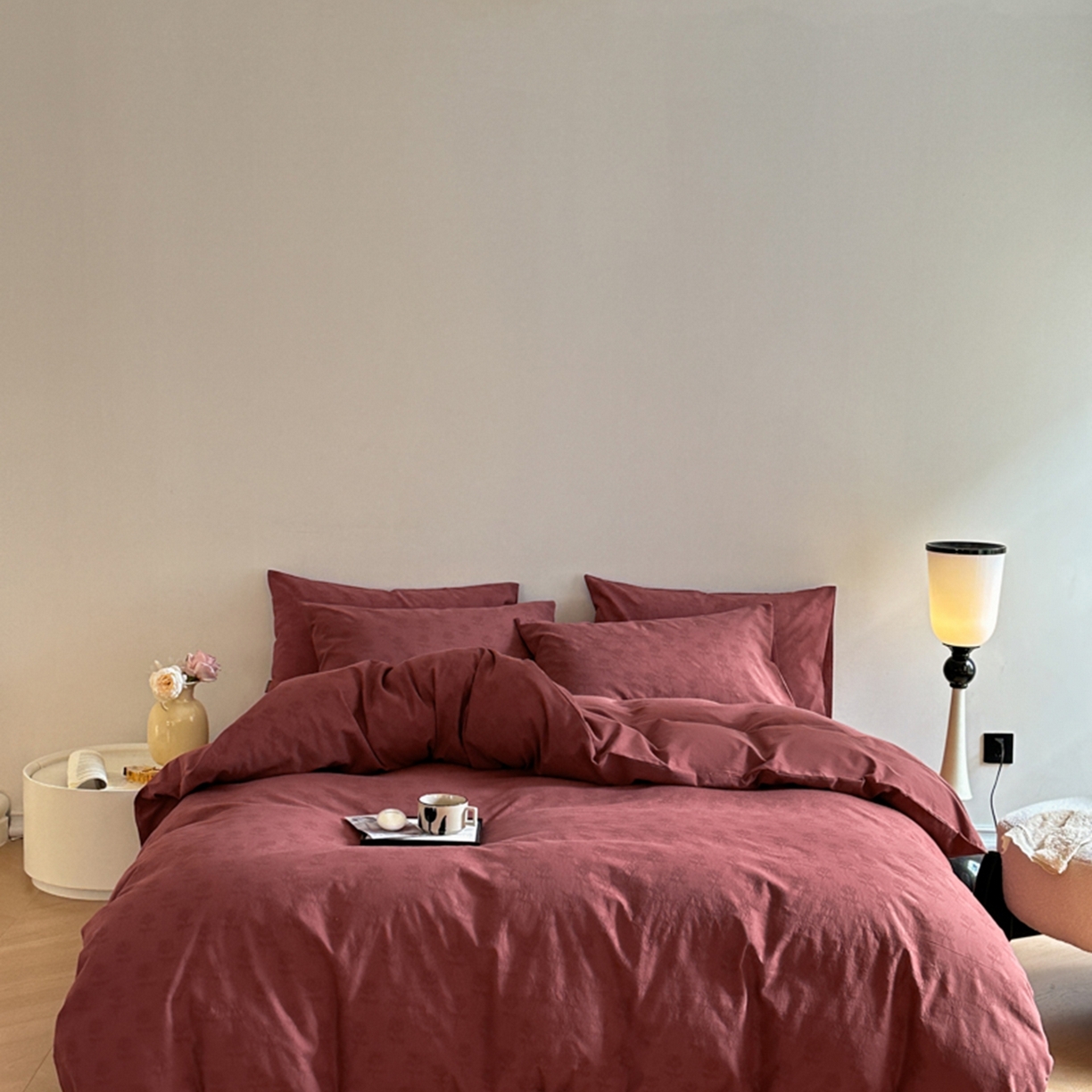 91家纺网 家纺一手货源 找家纺 宜代光年 2026新款全棉纯棉60S水洗棉三层纱色织提花四件套系列（经典保留花型） 玫瑰佳人-红