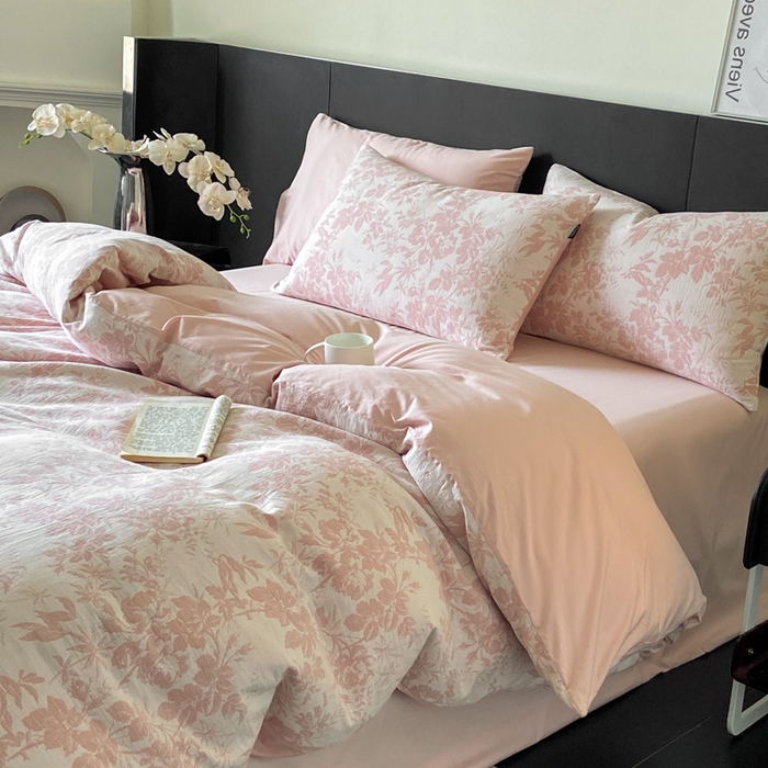 91家纺网 家纺一手货源 找家纺 宜代光年 2026新款全棉纯棉60S水洗棉三层纱色织提花四件套系列（经典保留花型） 繁花-粉
