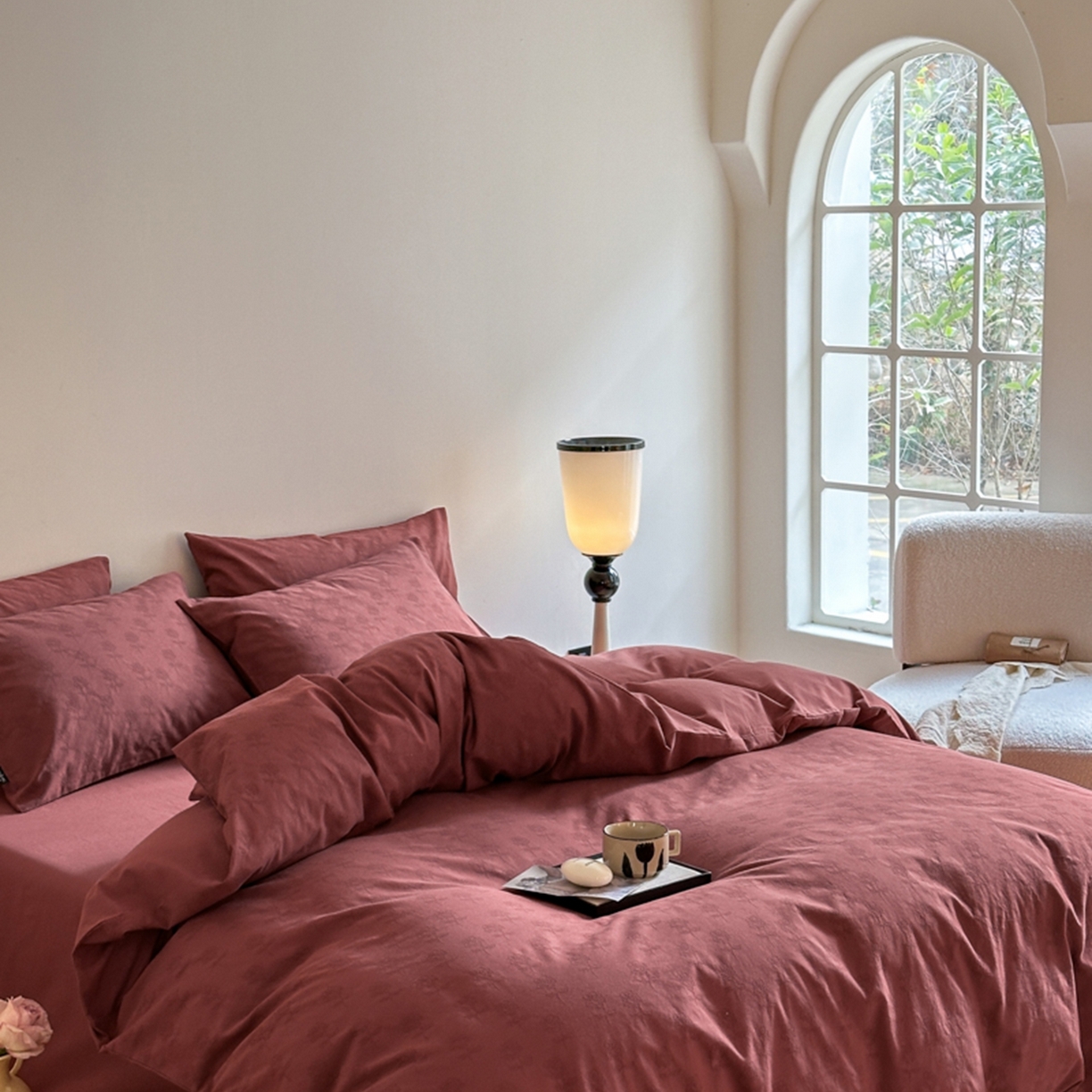 91家纺网 家纺一手货源 找家纺 宜代光年 2026新款全棉纯棉60S水洗棉三层纱色织提花四件套系列（经典保留花型） 玫瑰佳人-红