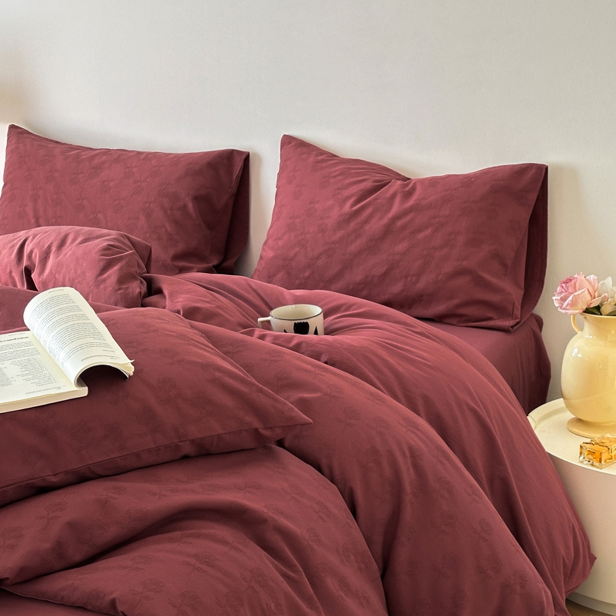 91家纺网 家纺一手货源 找家纺 宜代光年 2026新款全棉纯棉60S水洗棉三层纱色织提花四件套系列（经典保留花型） 玫瑰佳人-红