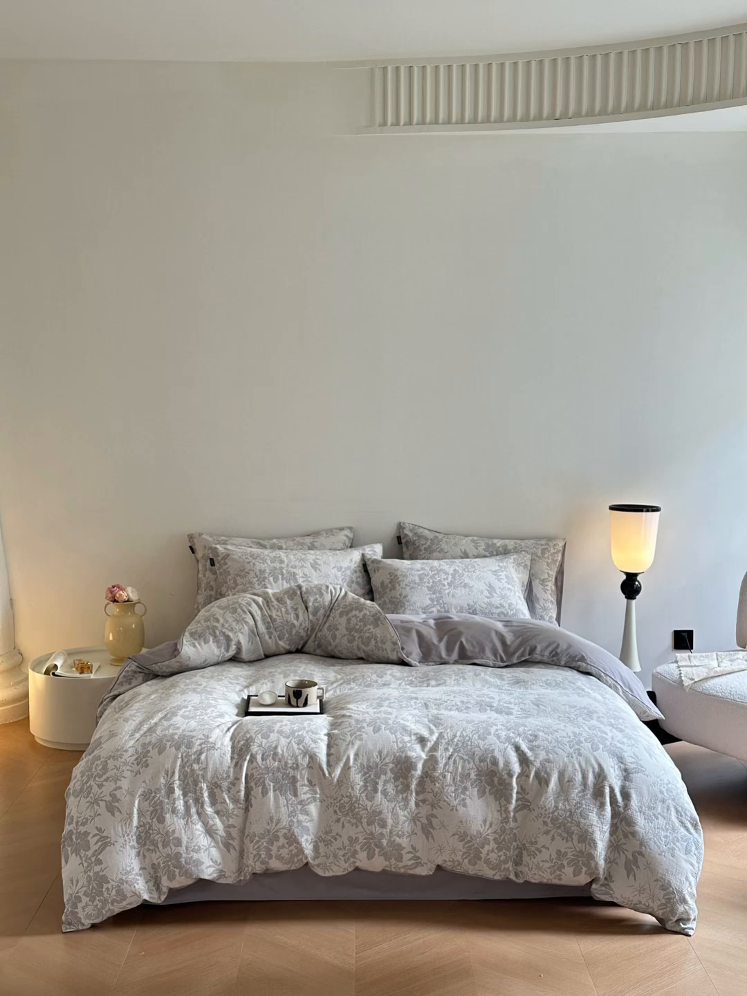 91家纺网 家纺一手货源 找家纺 宜代光年 2026新款全棉纯棉60S水洗棉三层纱色织提花四件套系列（经典保留花型） 繁花-灰