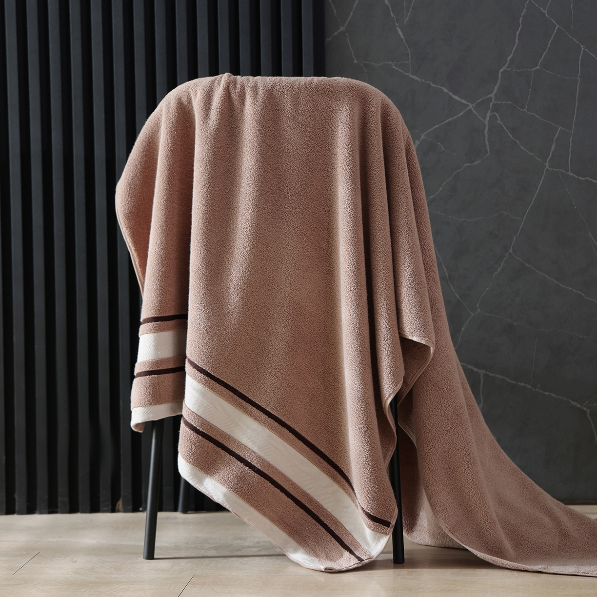 91家纺网 家纺一手货源 找家纺 （总）朴尔家纺-毛巾被 2026新款素边全棉缎档加大加厚浴巾