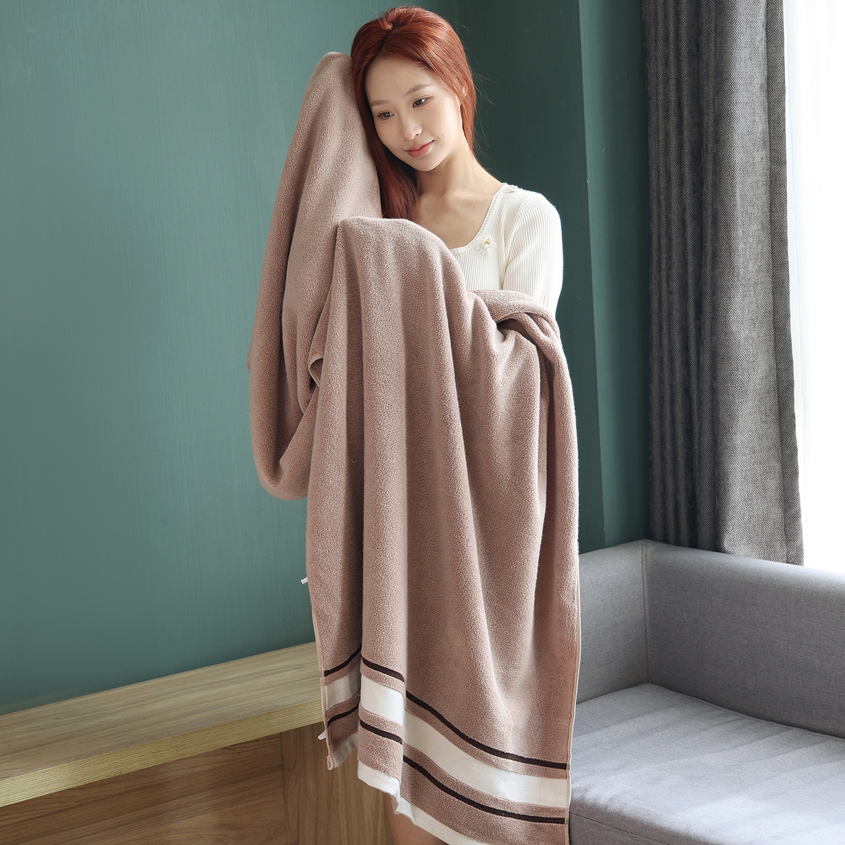 91家纺网 家纺一手货源 找家纺 朴尔家纺-毛巾被 2026新款素边全棉缎档加大加厚浴巾 浮柔咖 90*180cm