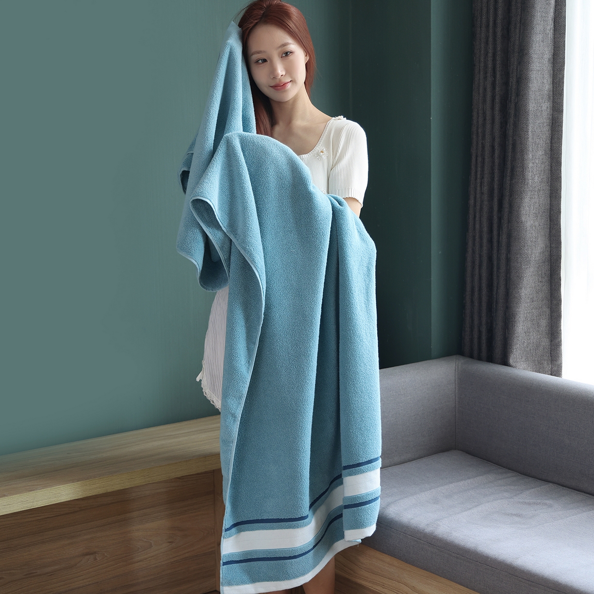 91家纺网 家纺一手货源 找家纺 朴尔家纺-毛巾被 2026新款素边全棉缎档加大加厚浴巾 静郁蓝 90*180cm