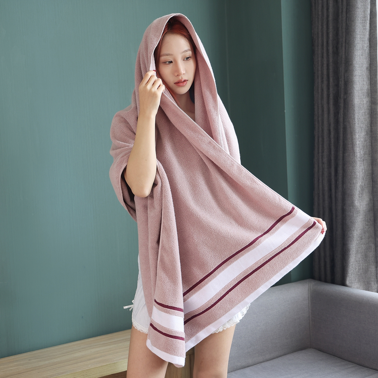 91家纺网 家纺一手货源 找家纺 朴尔家纺-毛巾被 2026新款素边全棉缎档加大加厚浴巾 轻豆粉 90*180cm