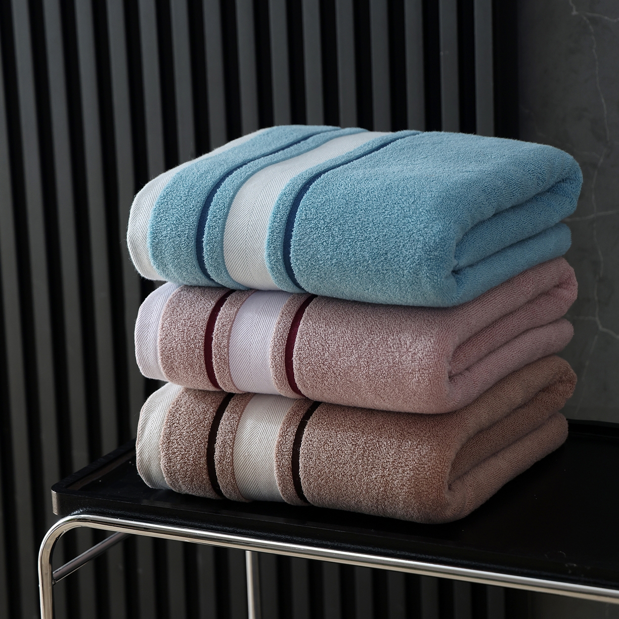 91家纺网 家纺一手货源 找家纺 朴尔家纺-毛巾被 2026新款素边全棉缎档加大加厚浴巾 组合图 90*180cm