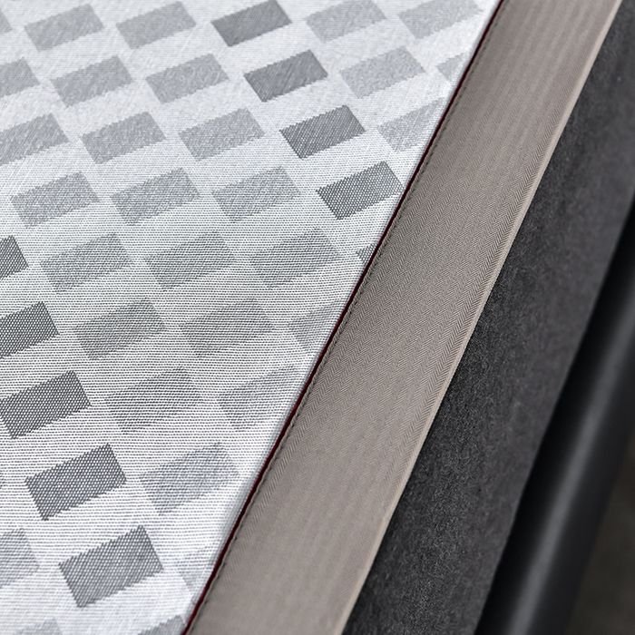 91家纺网 家纺一手货源 找家纺 小牛席业 2026新款超精密冰丝席席子-矩阵方格系列 超精密凉感冰丝席系列（矩阵方格灰色）