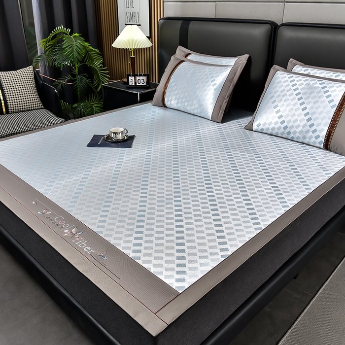 91家纺网 家纺一手货源 找家纺 小牛席业 2026新款超精密冰丝席席子-矩阵方格系列 超精密凉感冰丝席系列（矩阵方格浅蓝）