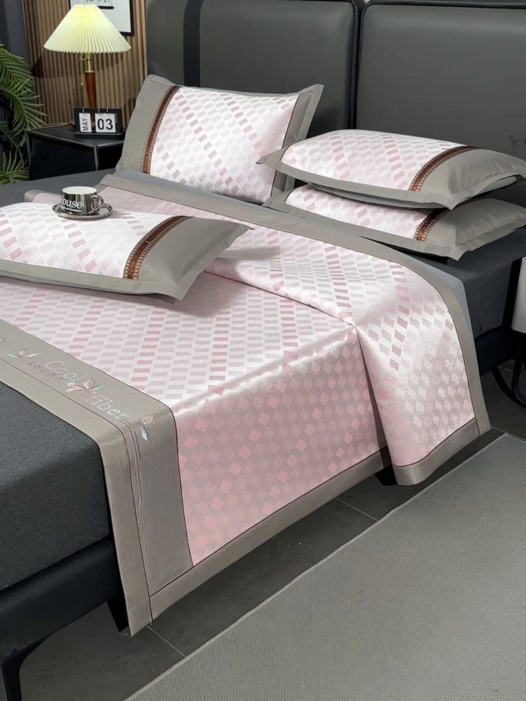 91家纺网 家纺一手货源 找家纺 （总）小牛席业 2026新款超精密冰丝席席子-矩阵方格系列