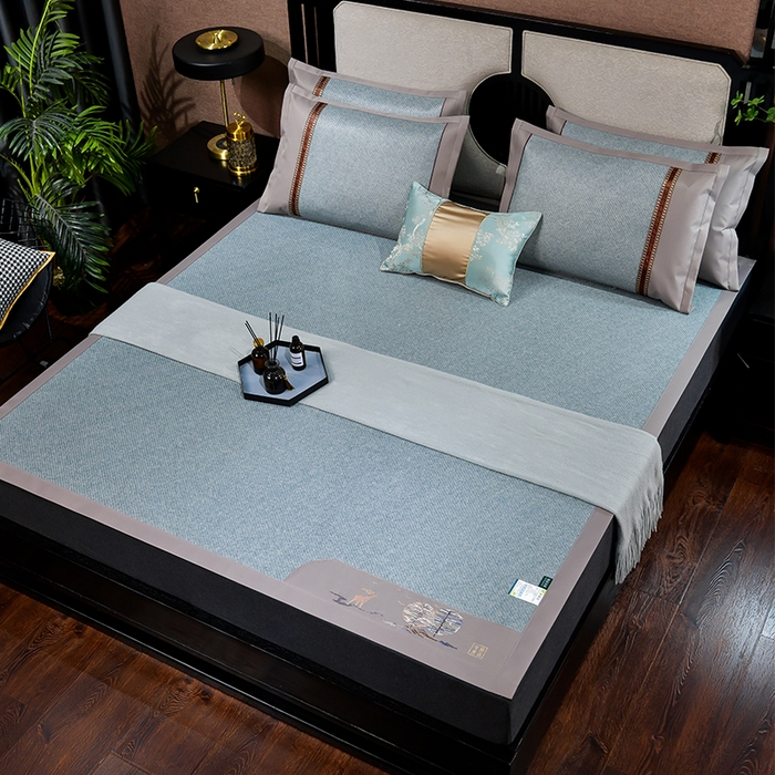 91家纺网 家纺一手货源 找家纺 （总）小牛席业 2026新款丛林小鹿绣花清凉-双面席系列