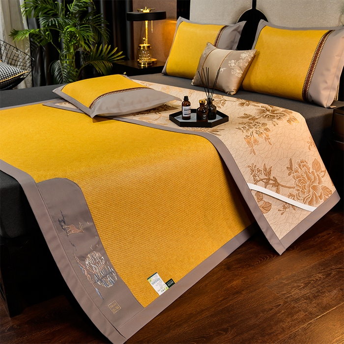 91家纺网 家纺一手货源 找家纺 小牛席业 2026新款丛林小鹿绣花清凉-双面席系列 丛林小鹿-绣花清凉席（黄藤）